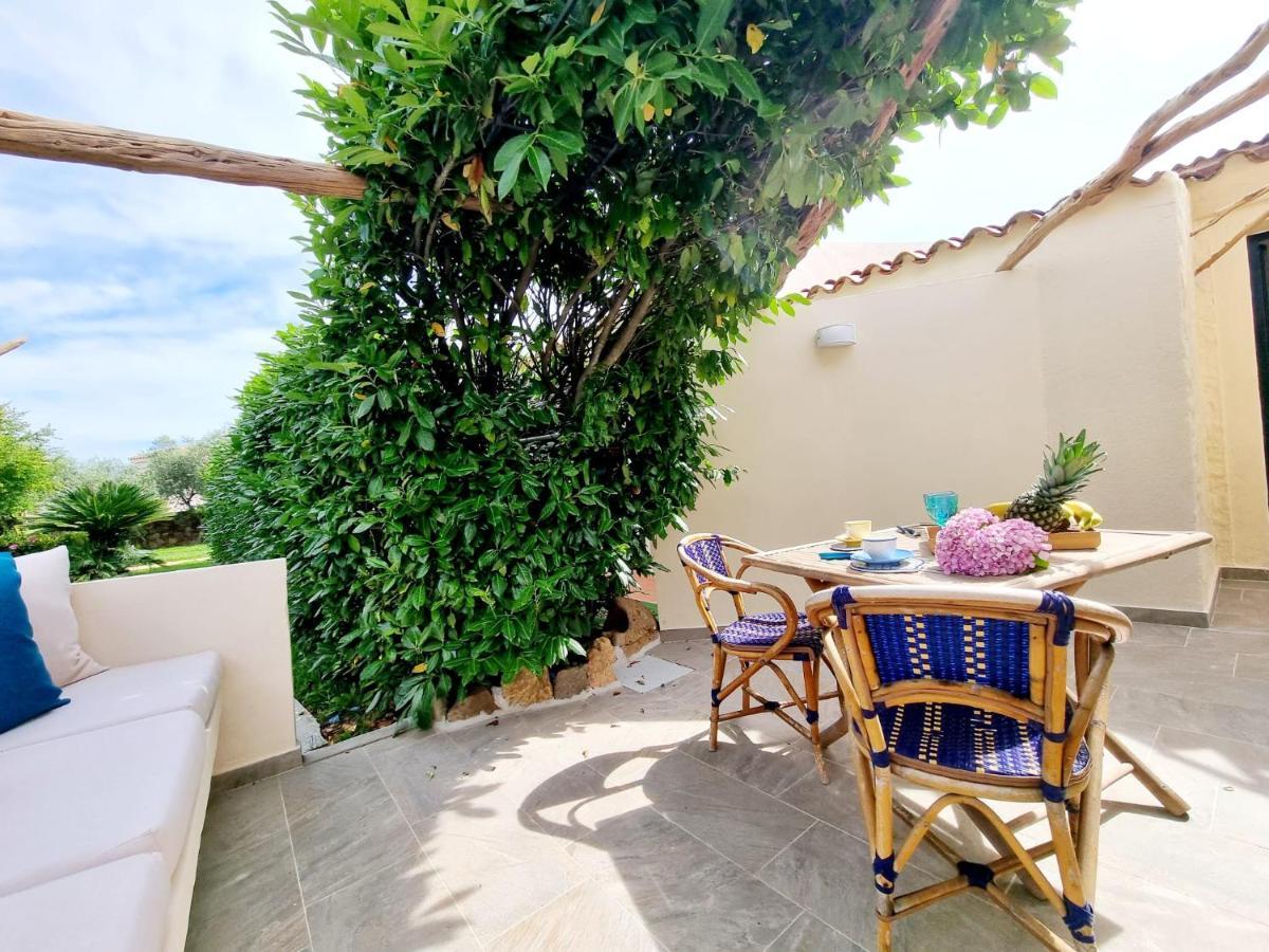 Stazzo San Teodoro Il Ginepro Piscina Condivisa Apartment Ngoại thất bức ảnh