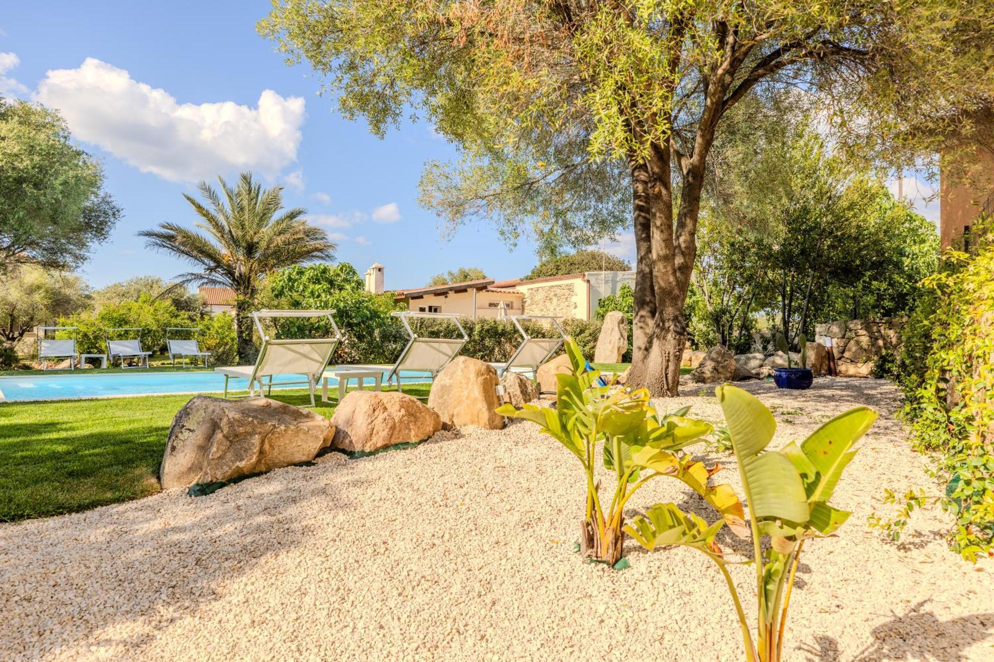 Stazzo San Teodoro Il Ginepro Piscina Condivisa Apartment Ngoại thất bức ảnh